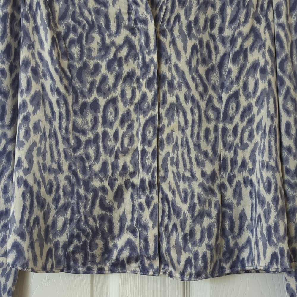 Lafayette 148 Leopard Printed Silk Long Sleeve Button Down Blouse Purple Grey 6 - Picture 6 of 11